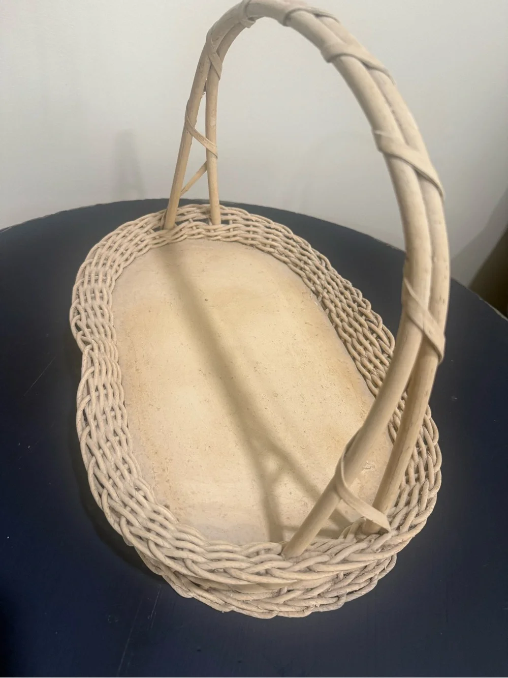 Vintage Harry & David Bear Creek Orchards Handwoven White Wicker Basket